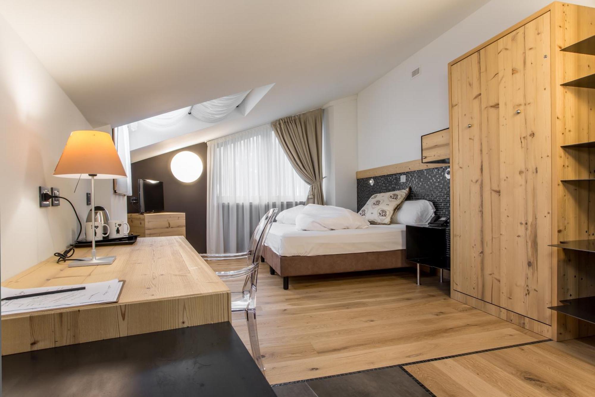 קאבאלס Hotel Orso Grigio מראה חיצוני תמונה