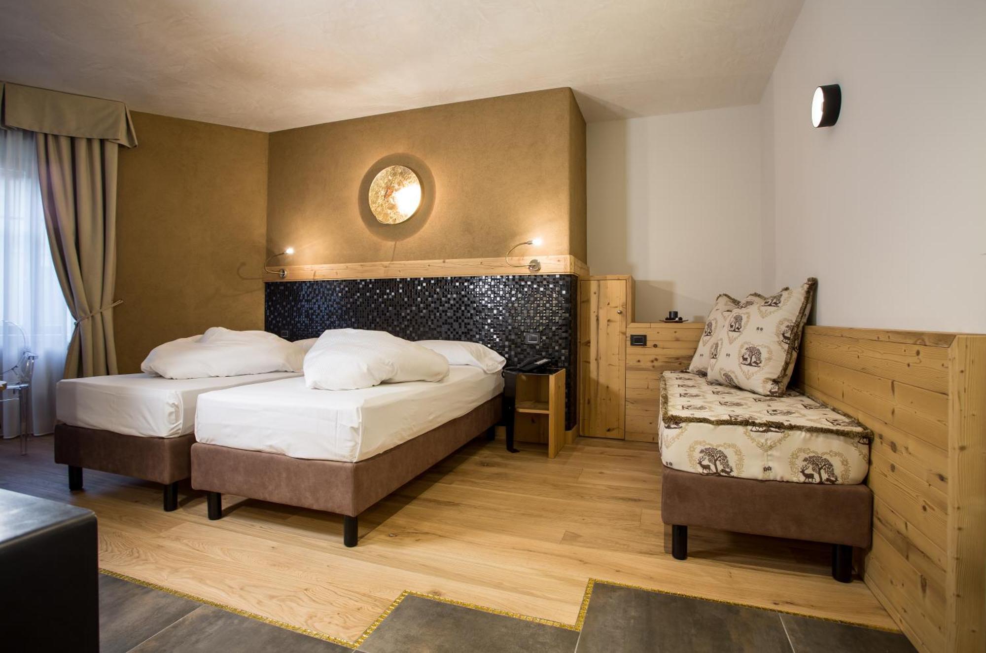 קאבאלס Hotel Orso Grigio מראה חיצוני תמונה