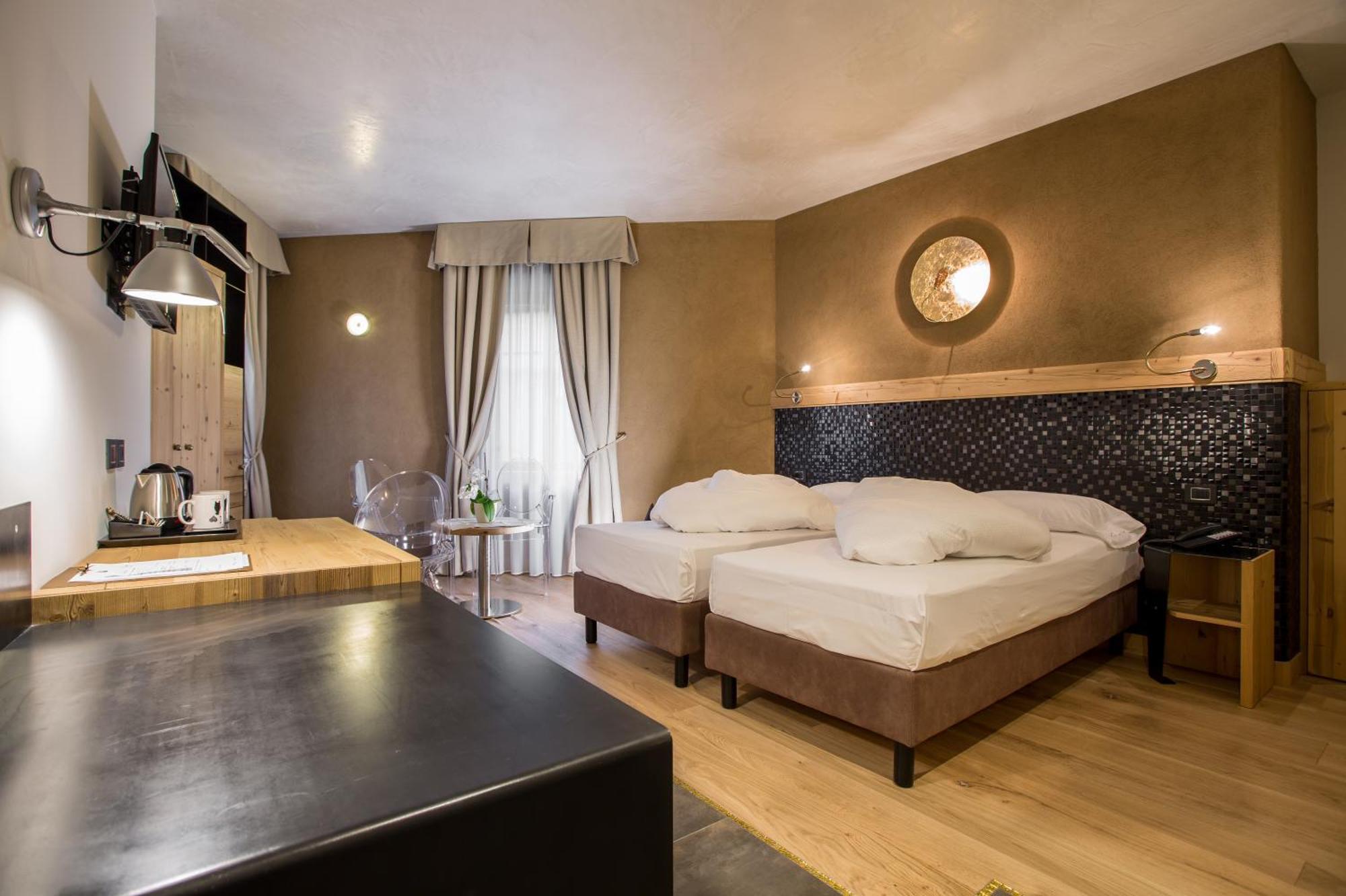 קאבאלס Hotel Orso Grigio מראה חיצוני תמונה