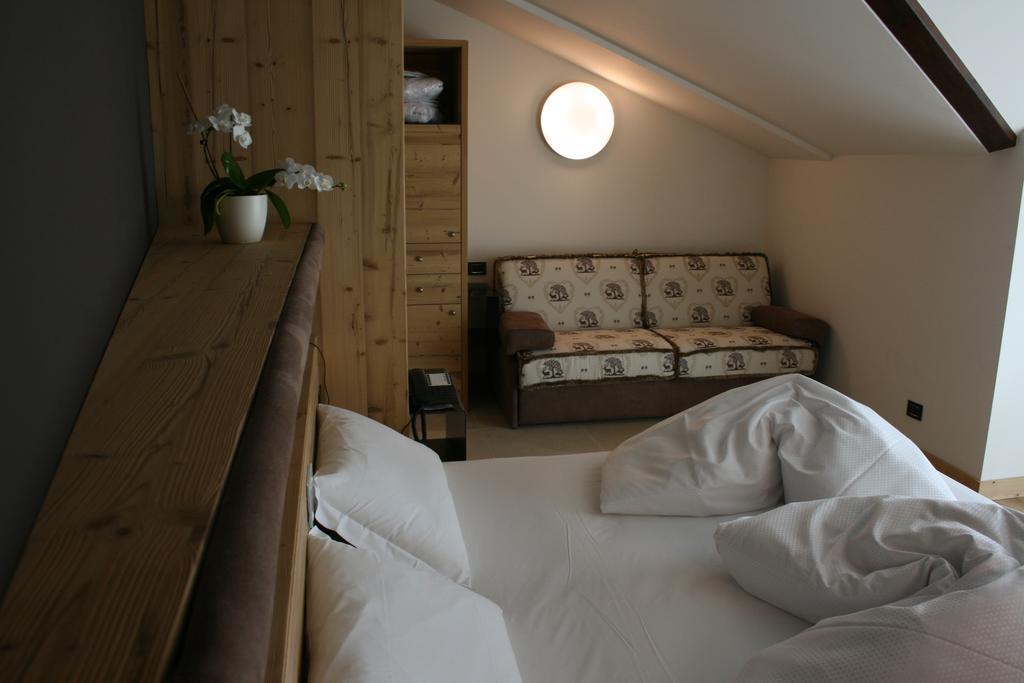 קאבאלס Hotel Orso Grigio מראה חיצוני תמונה